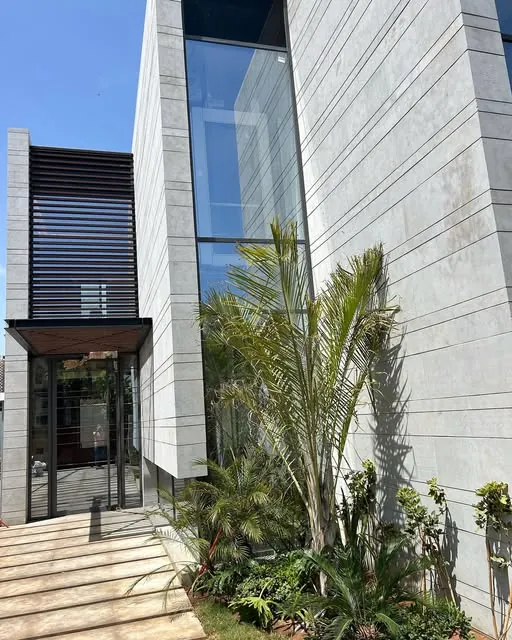 Façade vitrée de villa